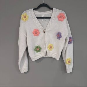 Dreamers Floral Embroidered White Cardigan Sweater Size Medium